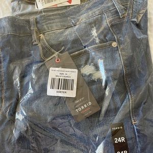 Torrid 24R Sky High Skinny Heartthrob Jeans NWT!